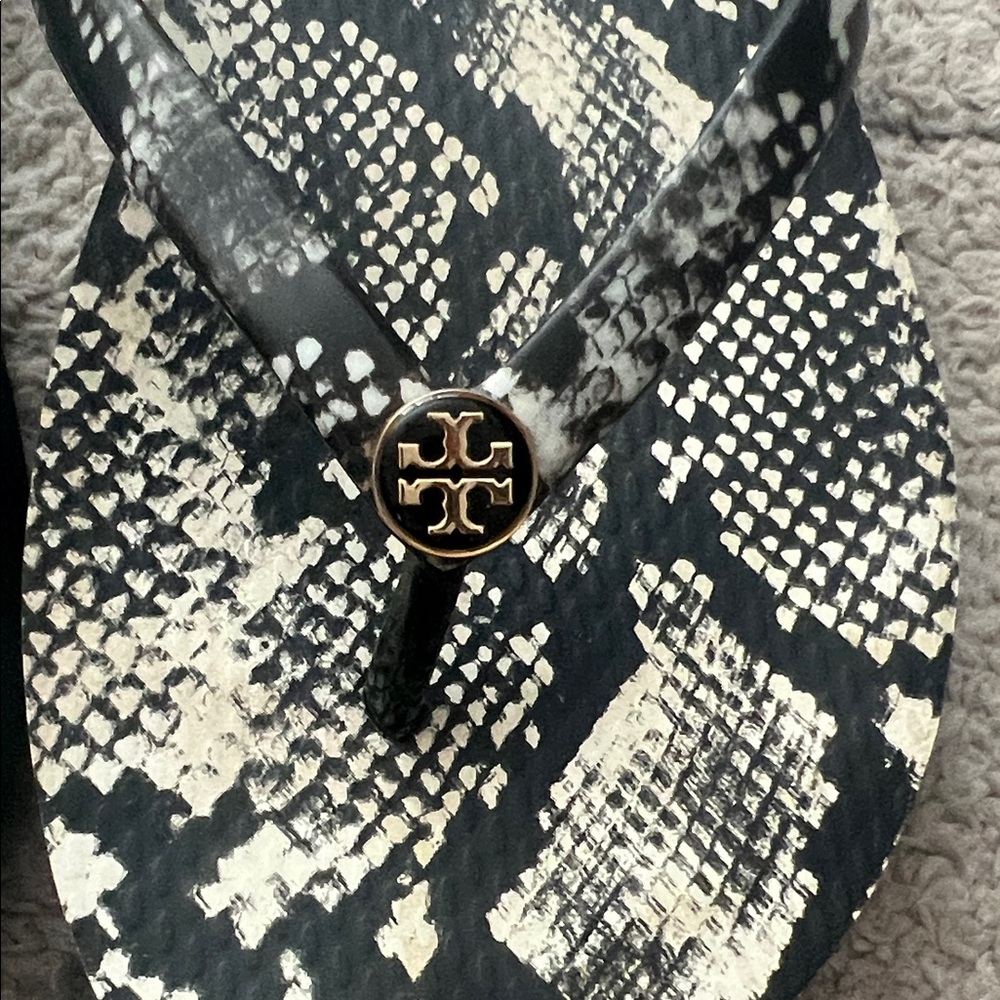 Tory Burch Black and Cream Reptile Flip Flops - Picture 2 of 3